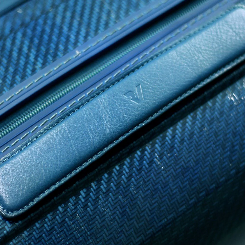 Roncato We Are Glam Carry On 55cm Spinner Suitcase 2kg - Blue - Image 11